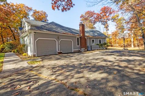 76 Bucks Crossing Rocky Hill CT 06067