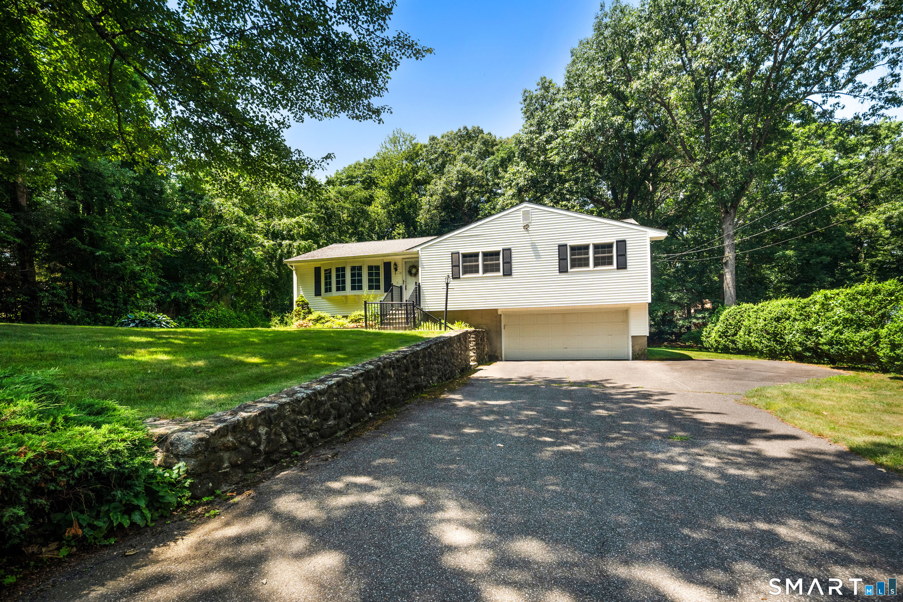 19 Crestwood Drive Wolcott CT 06716