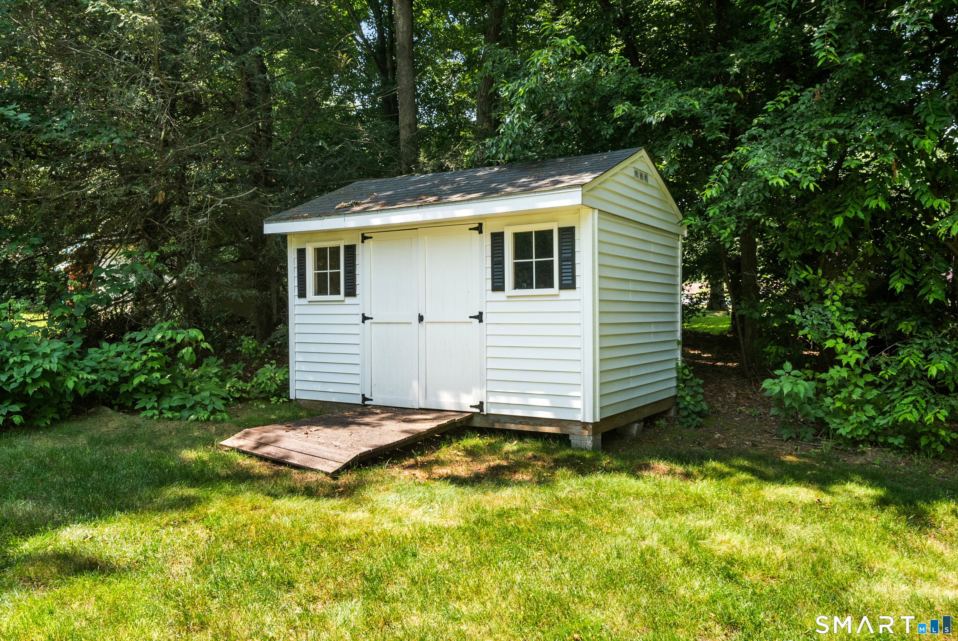 19 Crestwood Drive Wolcott CT 06716