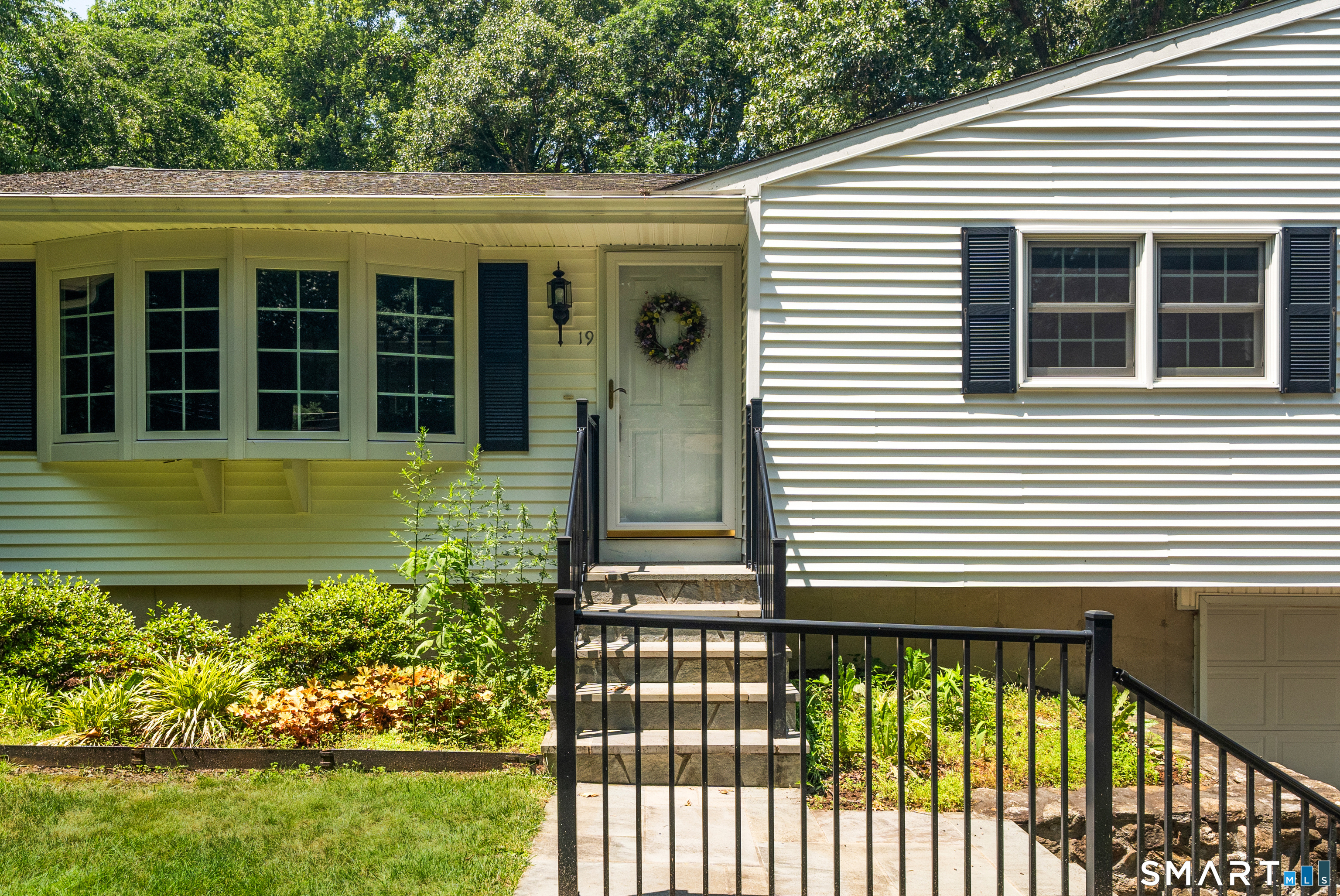 19 Crestwood Drive Wolcott CT 06716