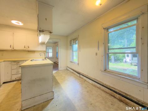 24 Tatem Street Putnam CT 06260