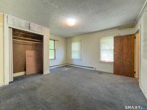 24 Tatem Street Putnam CT 06260
