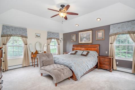 18 Sleepy Hollow Road Newtown CT 06482