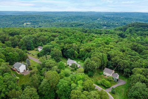 18 Sleepy Hollow Road Newtown CT 06482