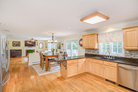 18 Sleepy Hollow Road Newtown CT 06482