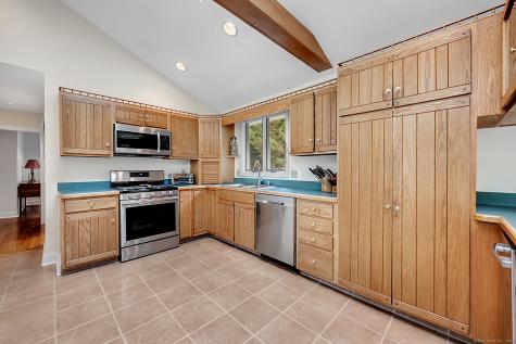 171 East Shore Road Morris CT 06763