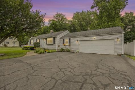 20 Wyndwood Road Farmington CT 06032