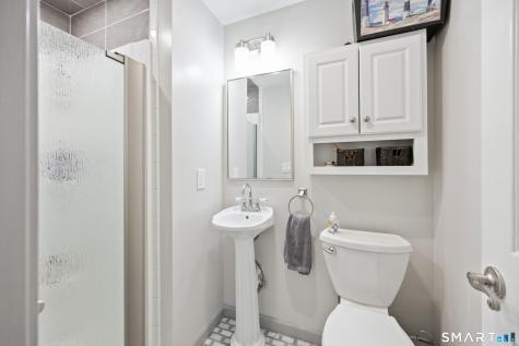 20 Wyndwood Road Farmington CT 06032