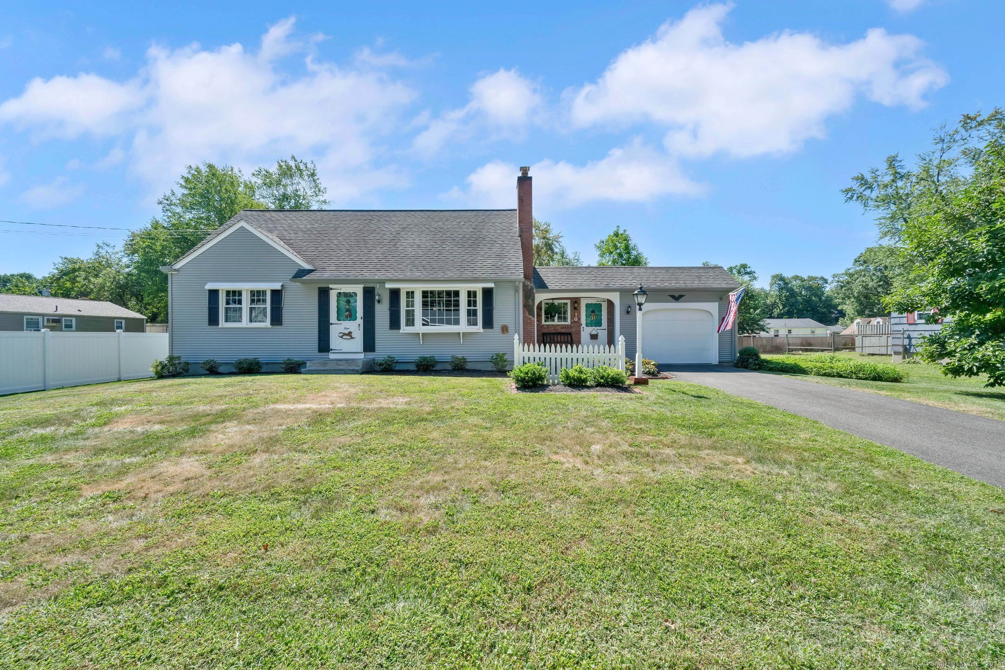 1 Rocket Run Enfield CT 06082