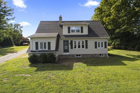 587 Taugwonk Road Stonington CT 06378