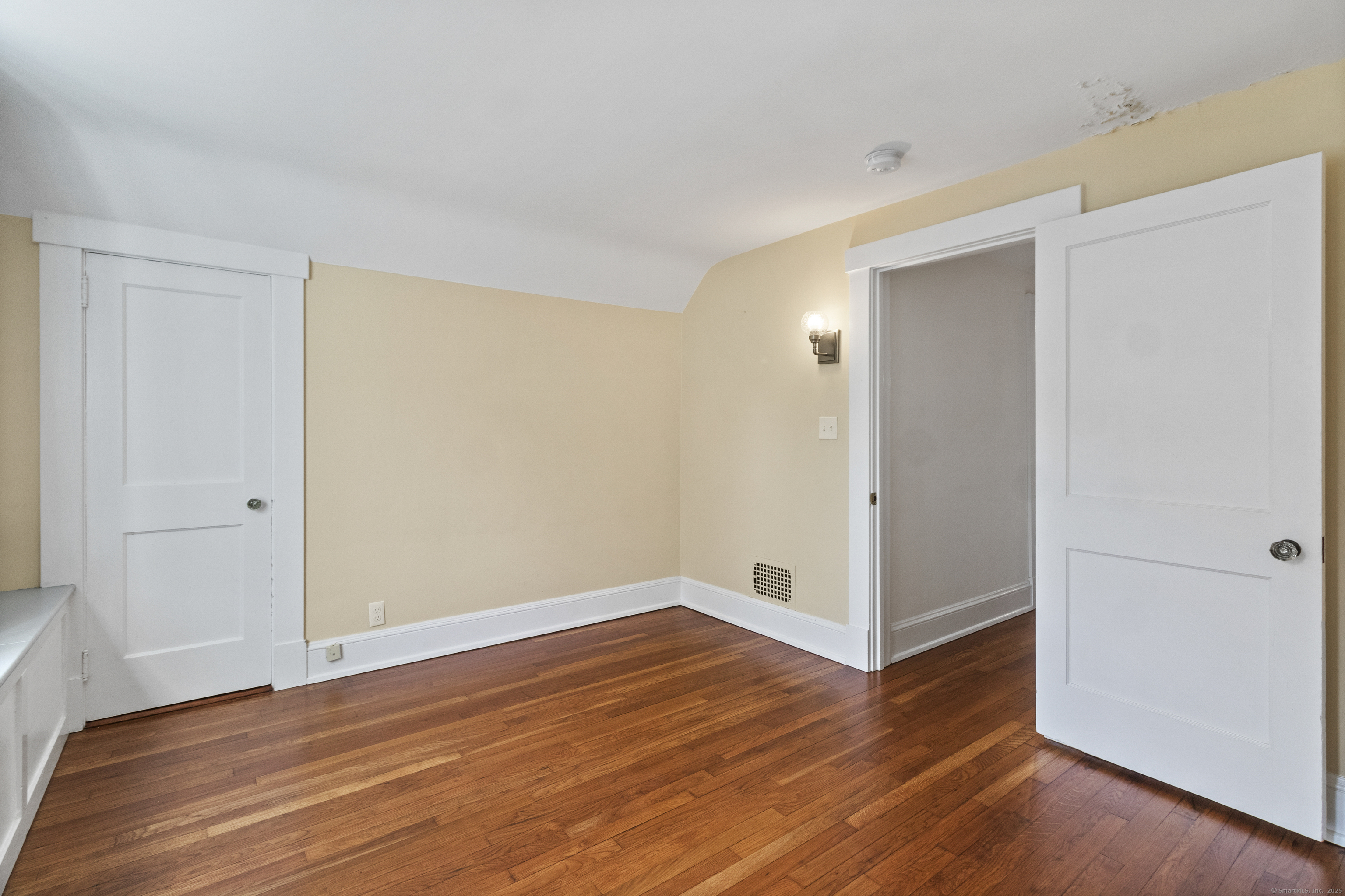 587 Taugwonk Road Stonington CT 06378