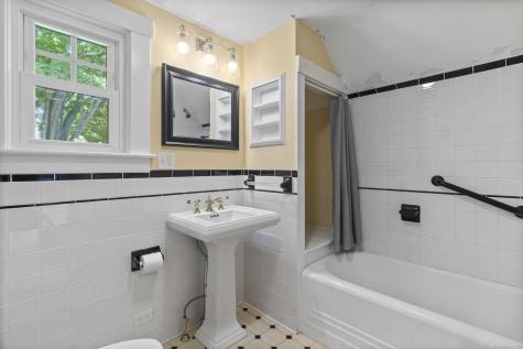 587 Taugwonk Road Stonington CT 06378