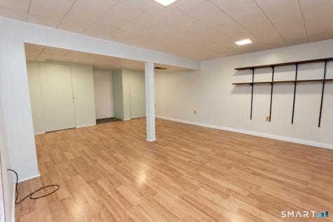 10 Colonial Drive Simsbury CT 06070