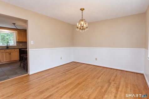 10 Colonial Drive Simsbury CT 06070