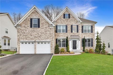 27 South Crossing Way Bethel CT 06801