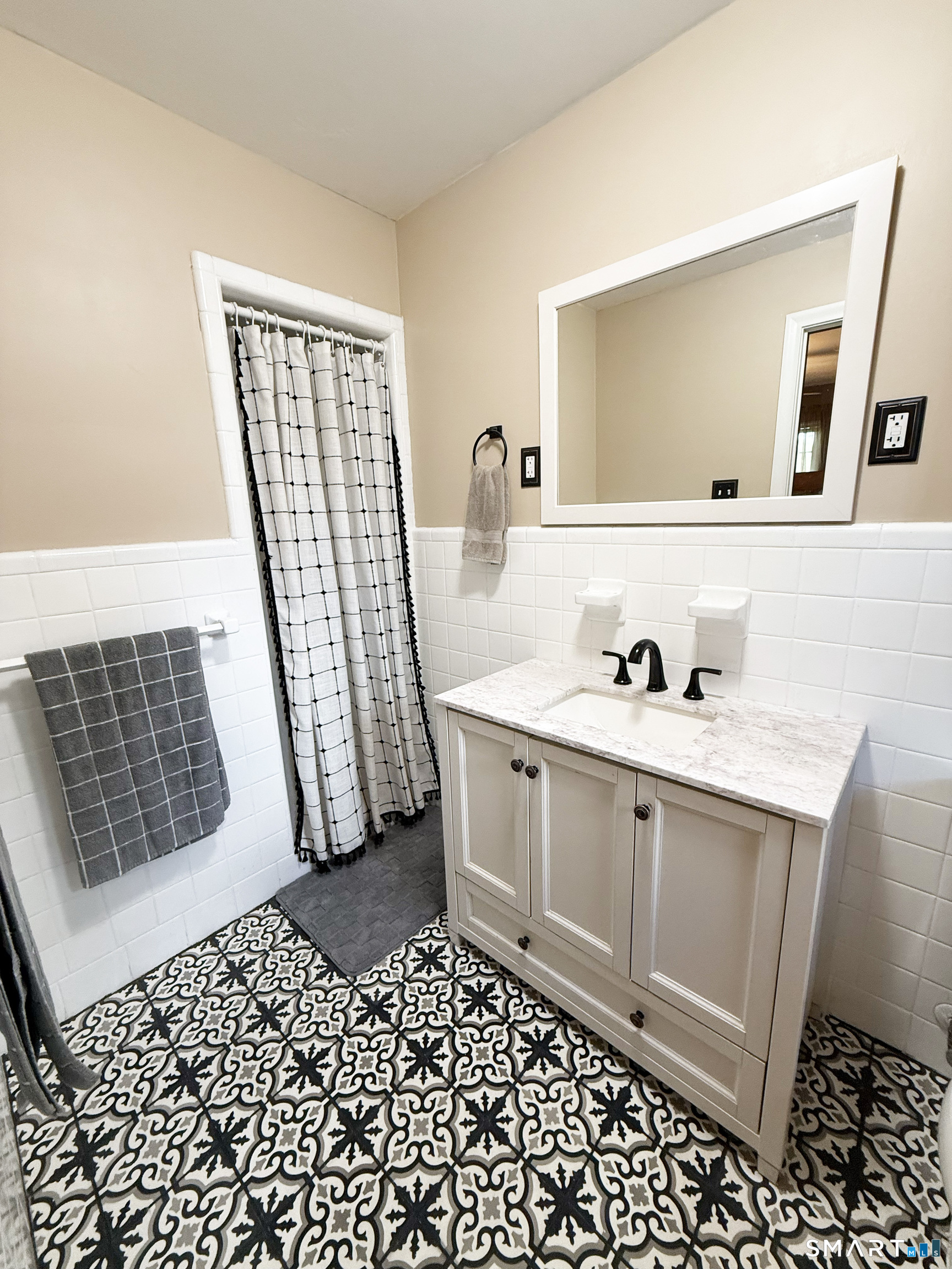 61 Cedarwood Drive New Britain CT 06052