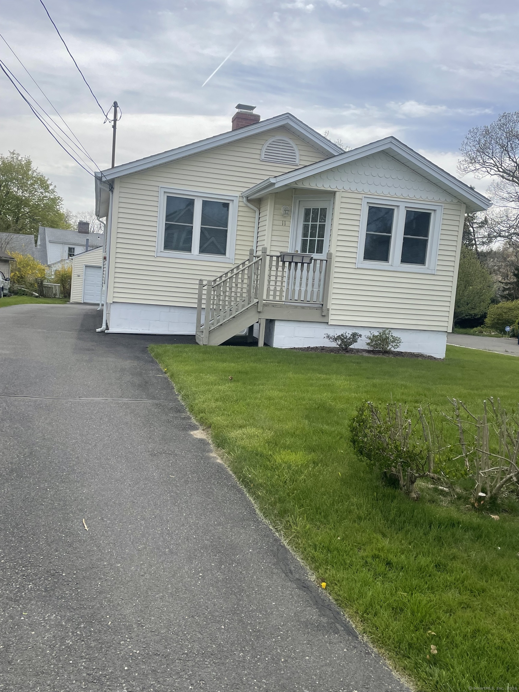 11 Edgewood Street Danbury CT 06810