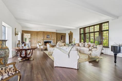 92 Beachside Avenue Westport CT 06880