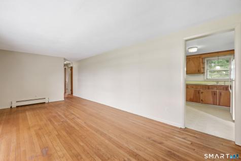 41 Crestwood Drive Manchester CT 06040
