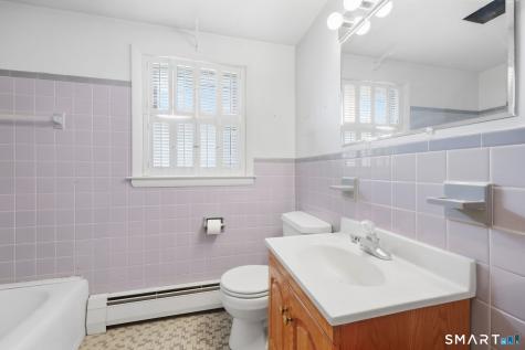 41 Crestwood Drive Manchester CT 06040
