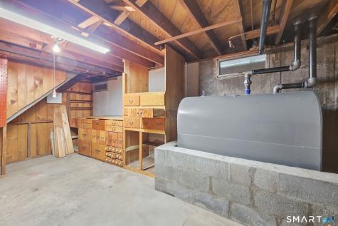 41 Crestwood Drive Manchester CT 06040