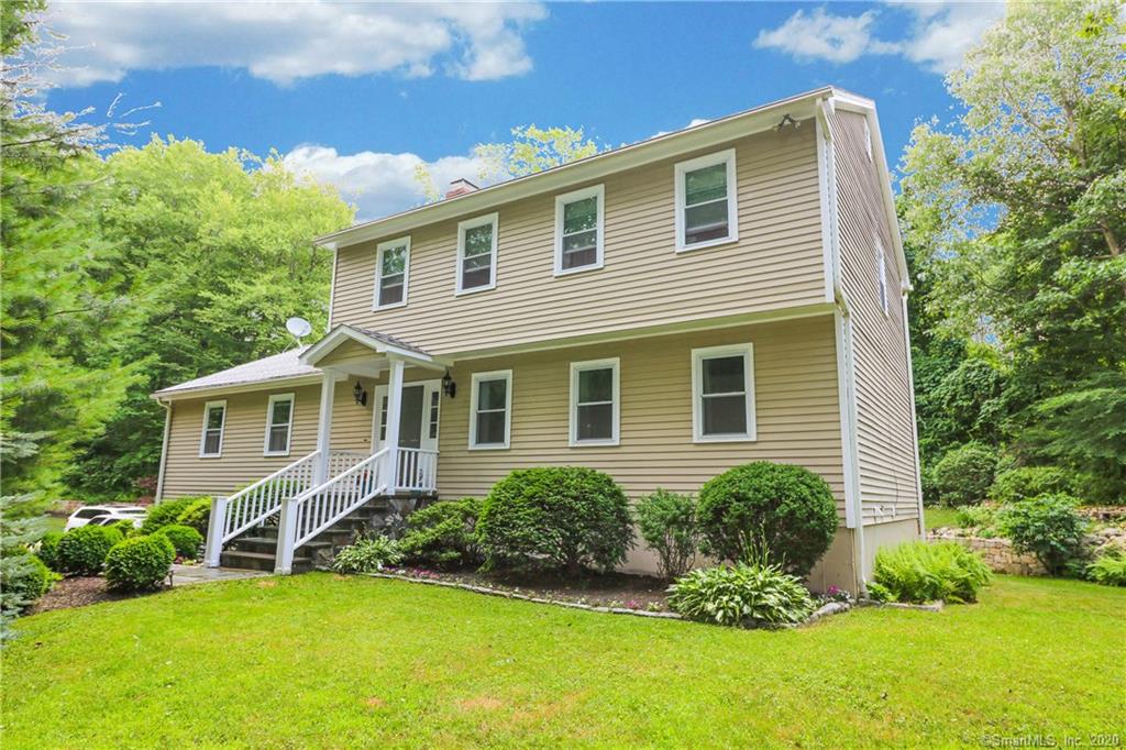 32 Rock Ridge Road Shelton CT 06484