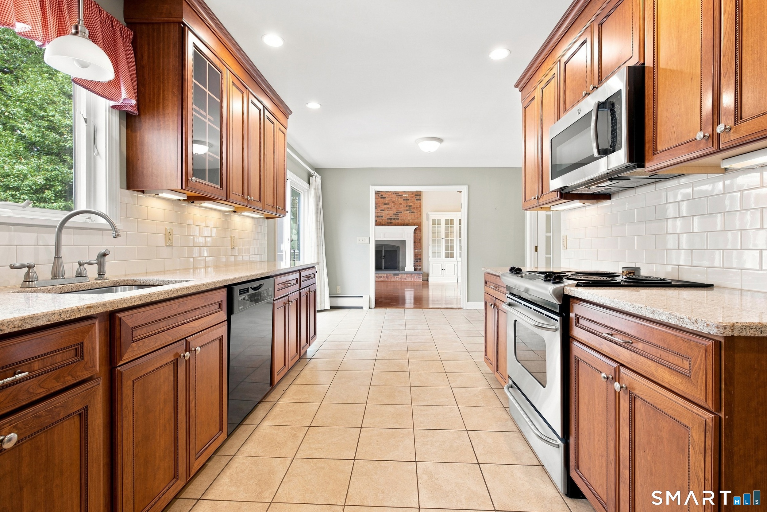 16 Sunrise Avenue Trumbull CT 06611