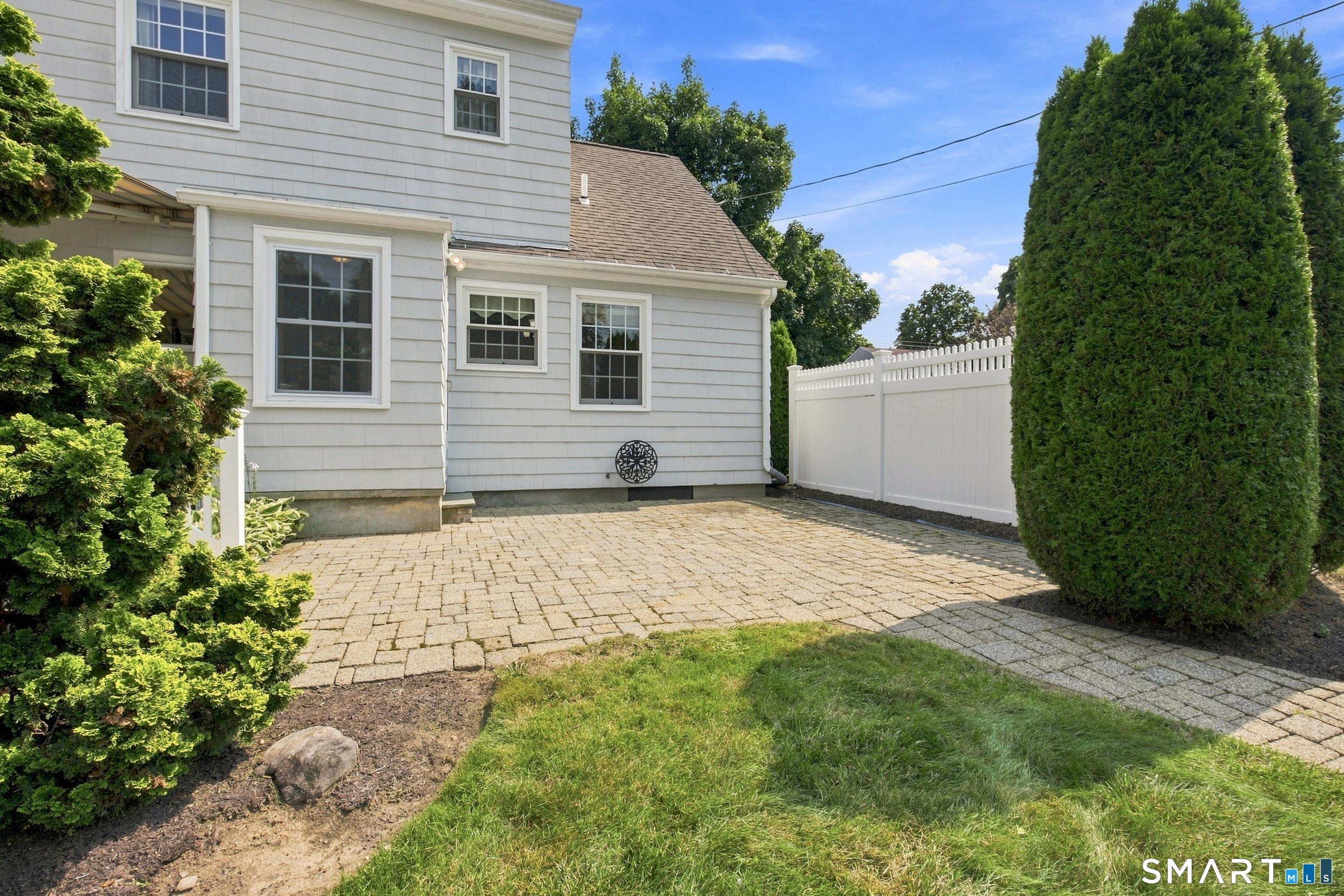 16 Sunrise Avenue Trumbull CT 06611