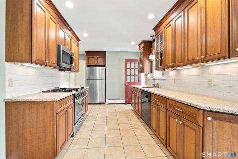 16 Sunrise Avenue Trumbull CT 06611