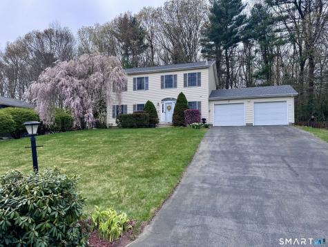 4 Desjardins Drive Montville CT 06382