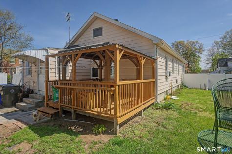 172 Sisson Street East Hartford CT 06118