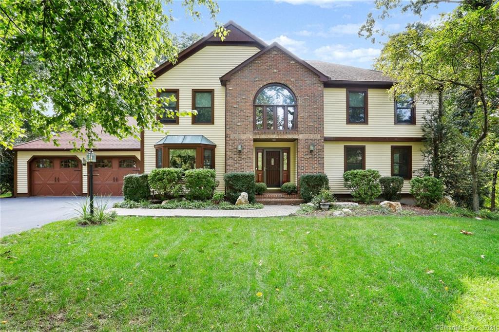 18 Caldron Drive Trumbull CT 06611