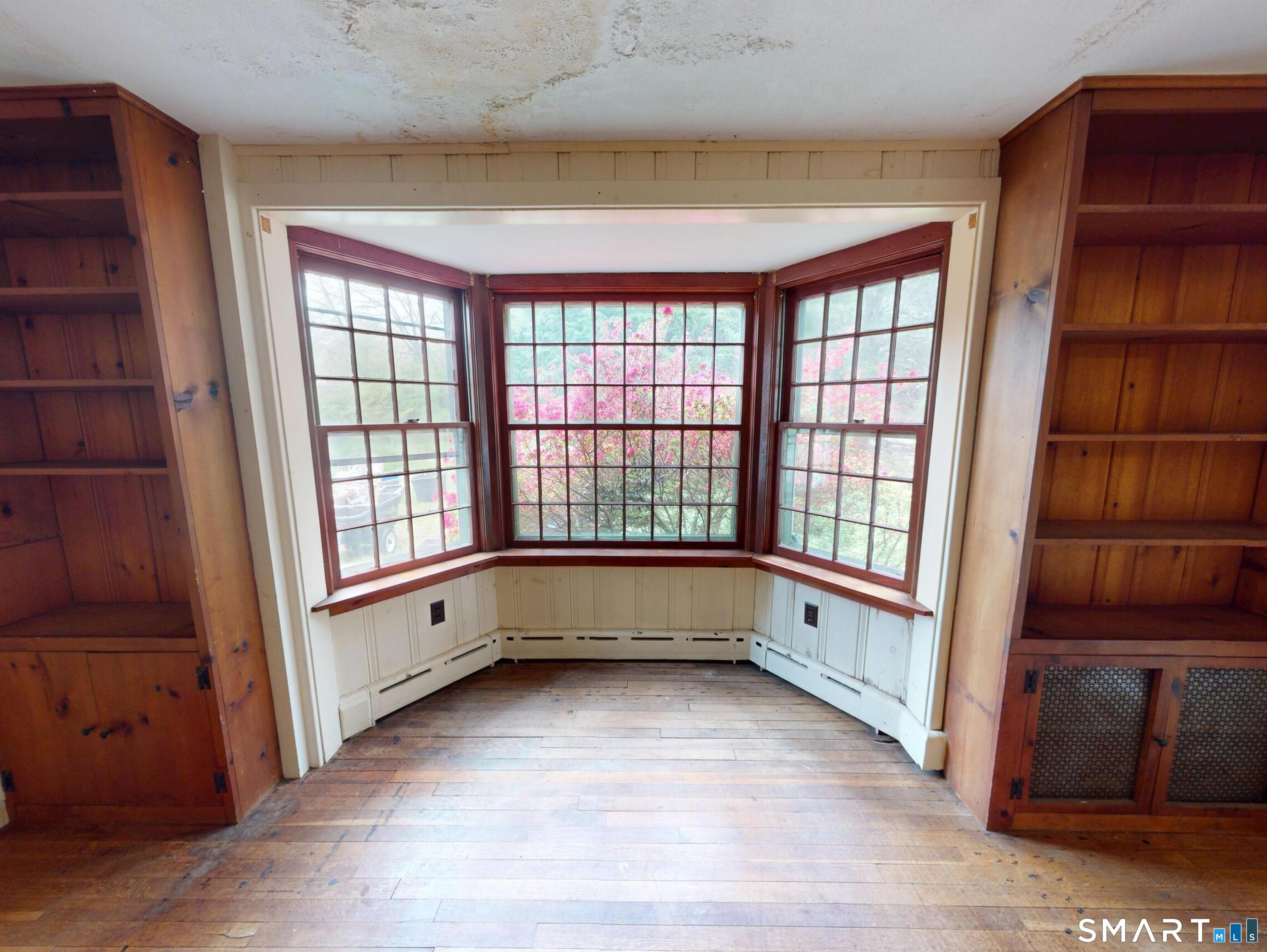 240 Great Neck Road Waterford CT 06385
