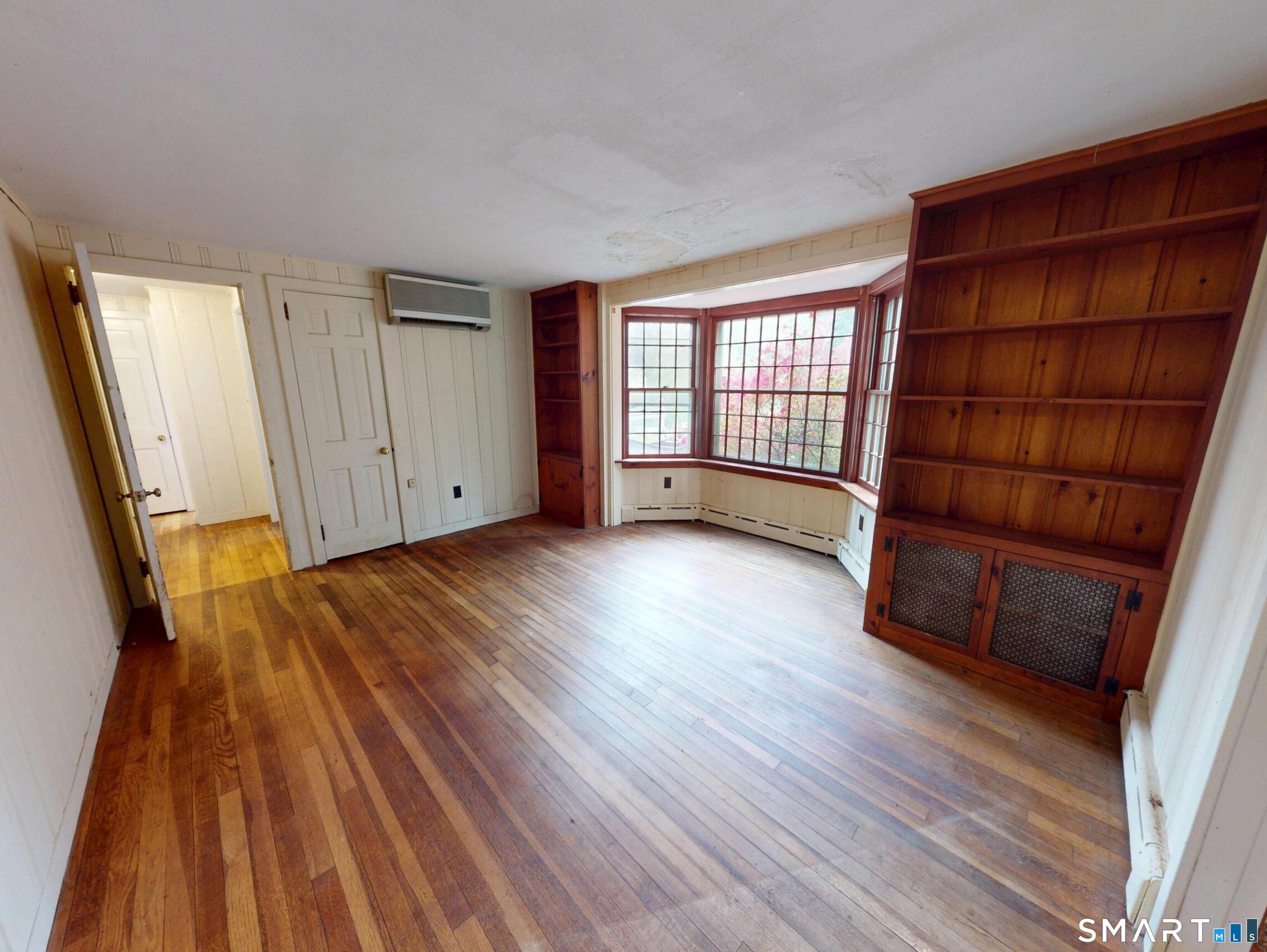 240 Great Neck Road Waterford CT 06385