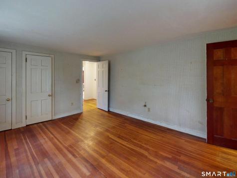 240 Great Neck Road Waterford CT 06385