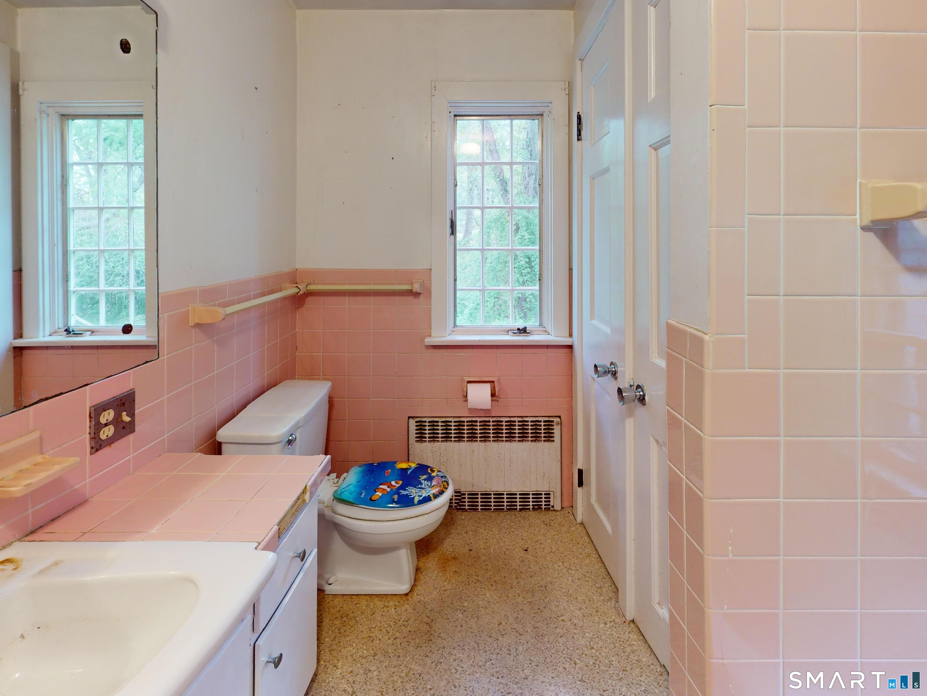 240 Great Neck Road Waterford CT 06385