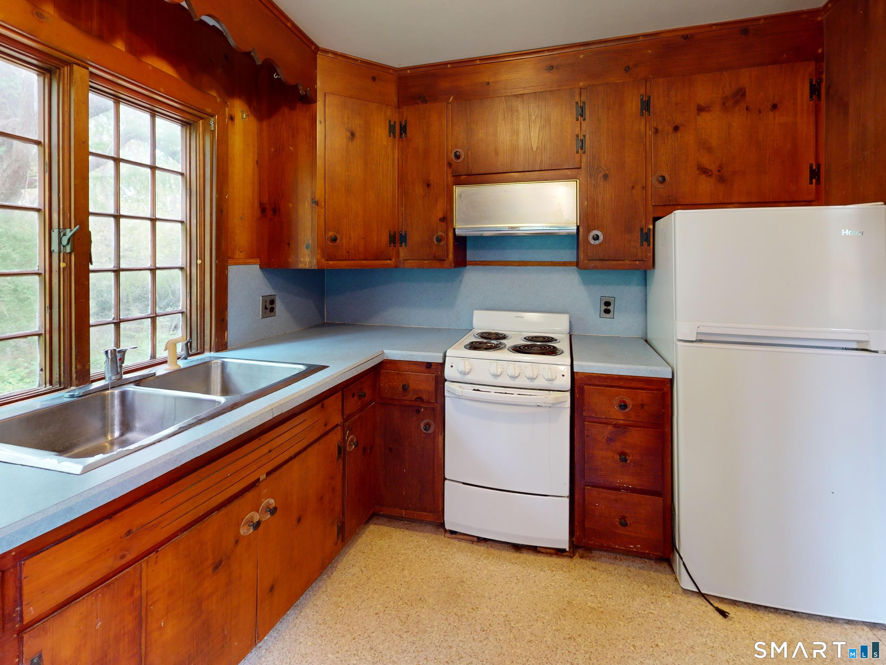 240 Great Neck Road Waterford CT 06385
