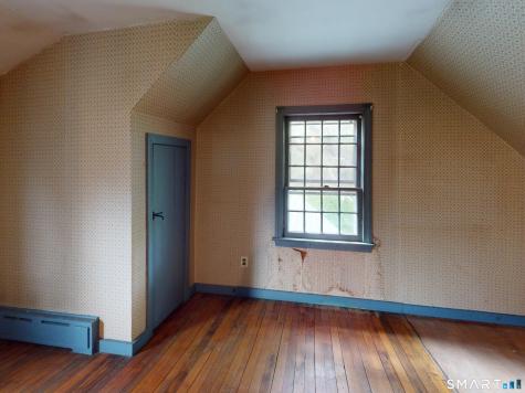 240 Great Neck Road Waterford CT 06385