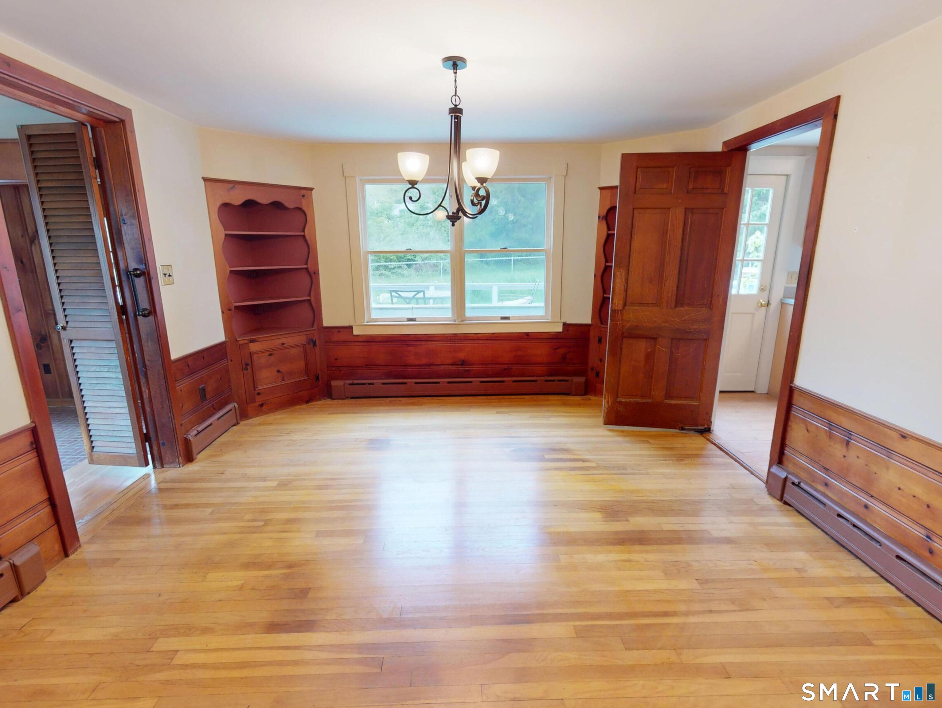 240 Great Neck Road Waterford CT 06385
