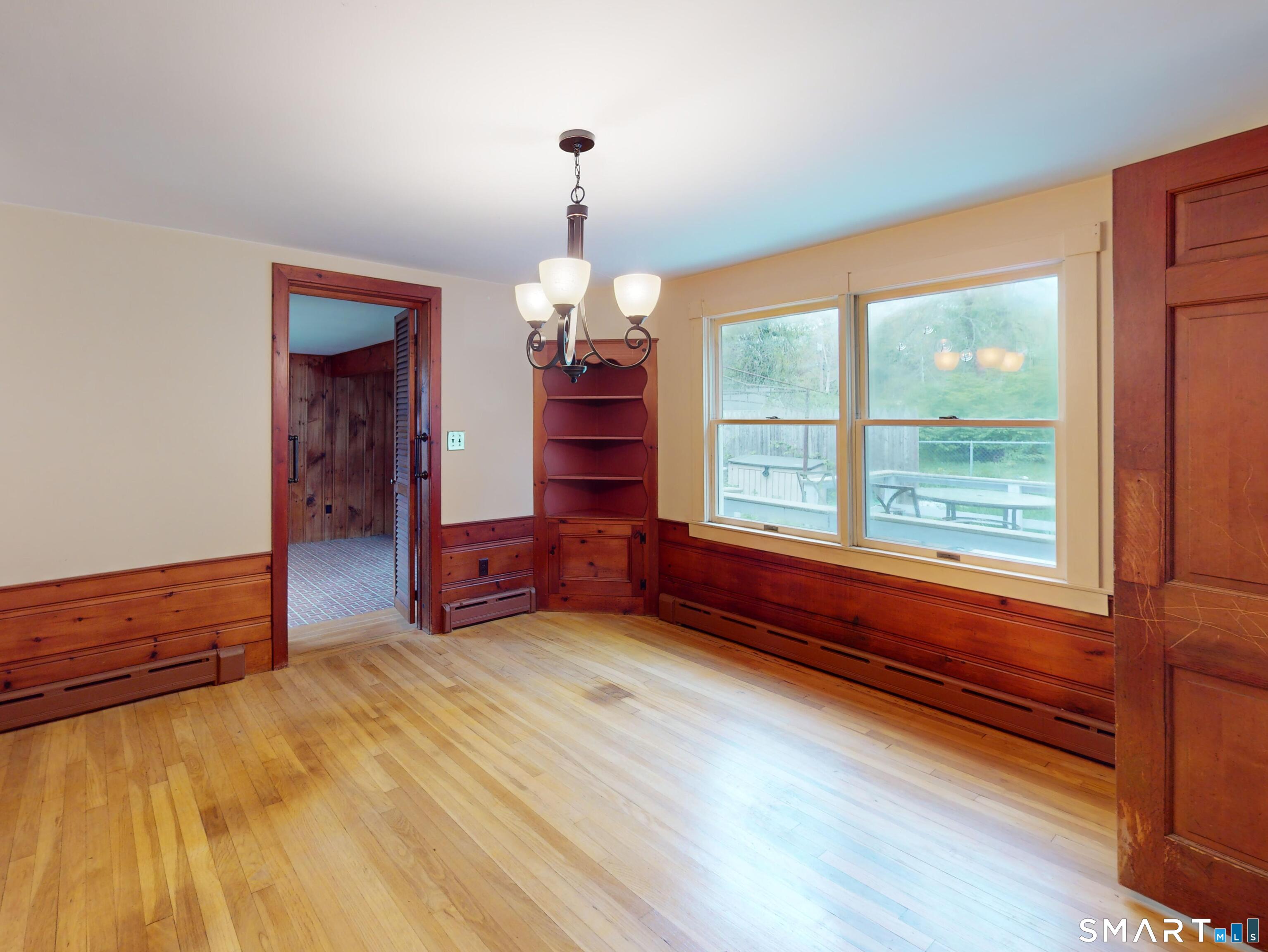 240 Great Neck Road Waterford CT 06385