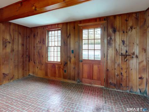 240 Great Neck Road Waterford CT 06385