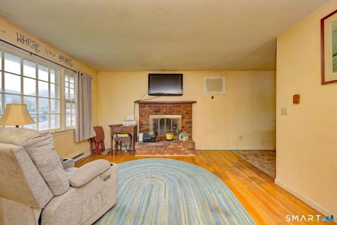 14 Horseshoe Drive Waterbury CT 06706