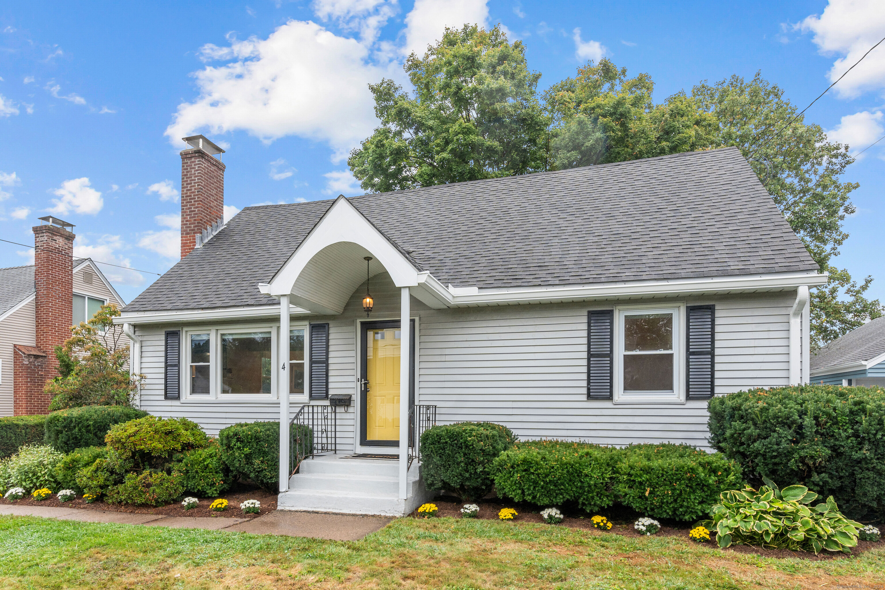 4 Lewis Lane West Hartford CT 06110