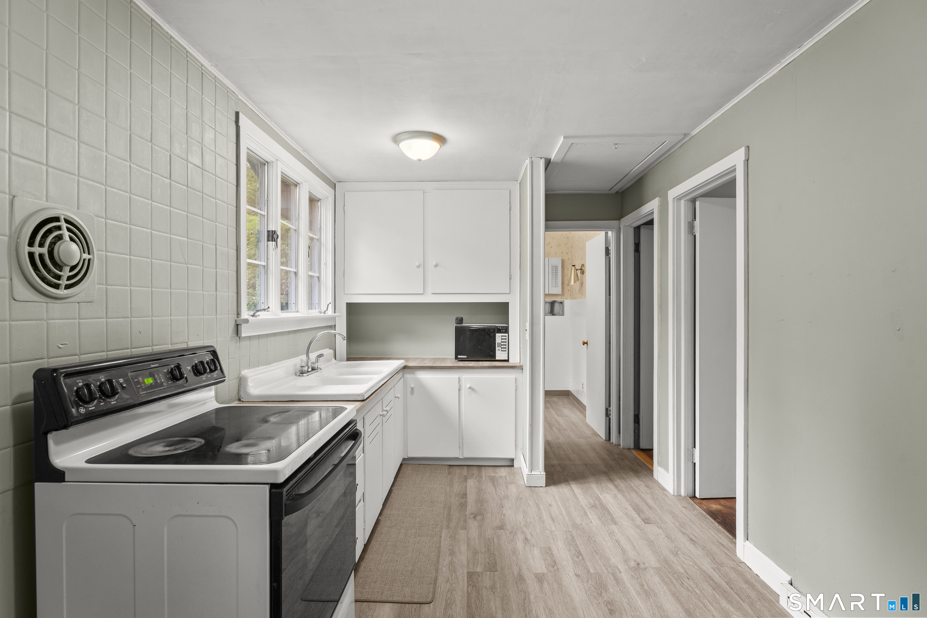 98 Turkey Hill Road Haddam CT 06438
