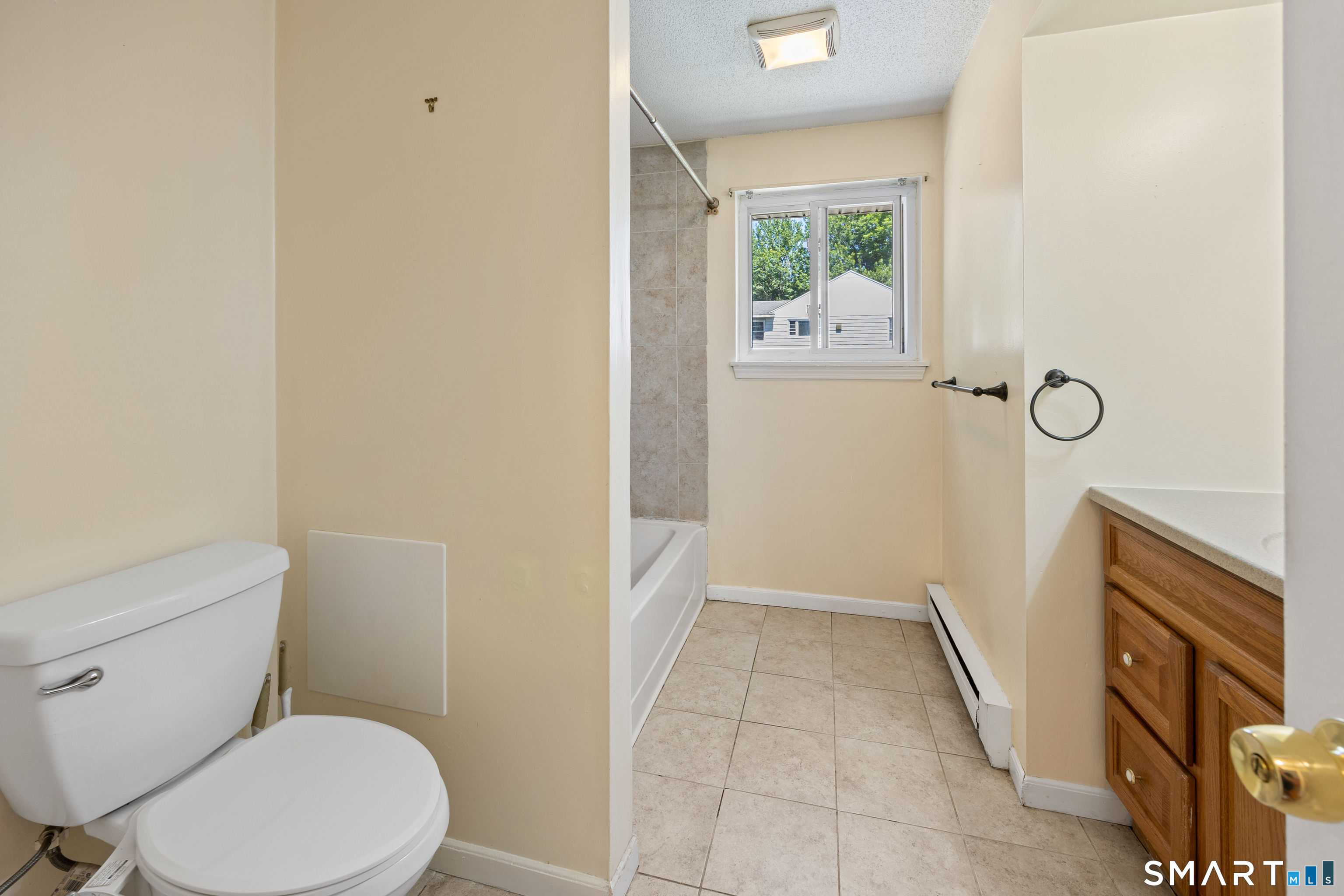 2743 East Main Street Waterbury CT 06705