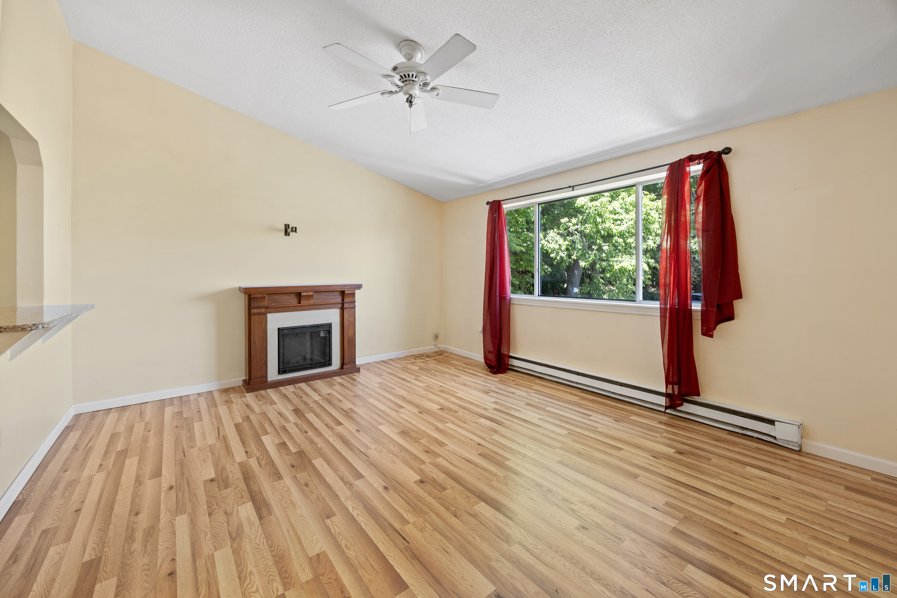 2743 East Main Street Waterbury CT 06705