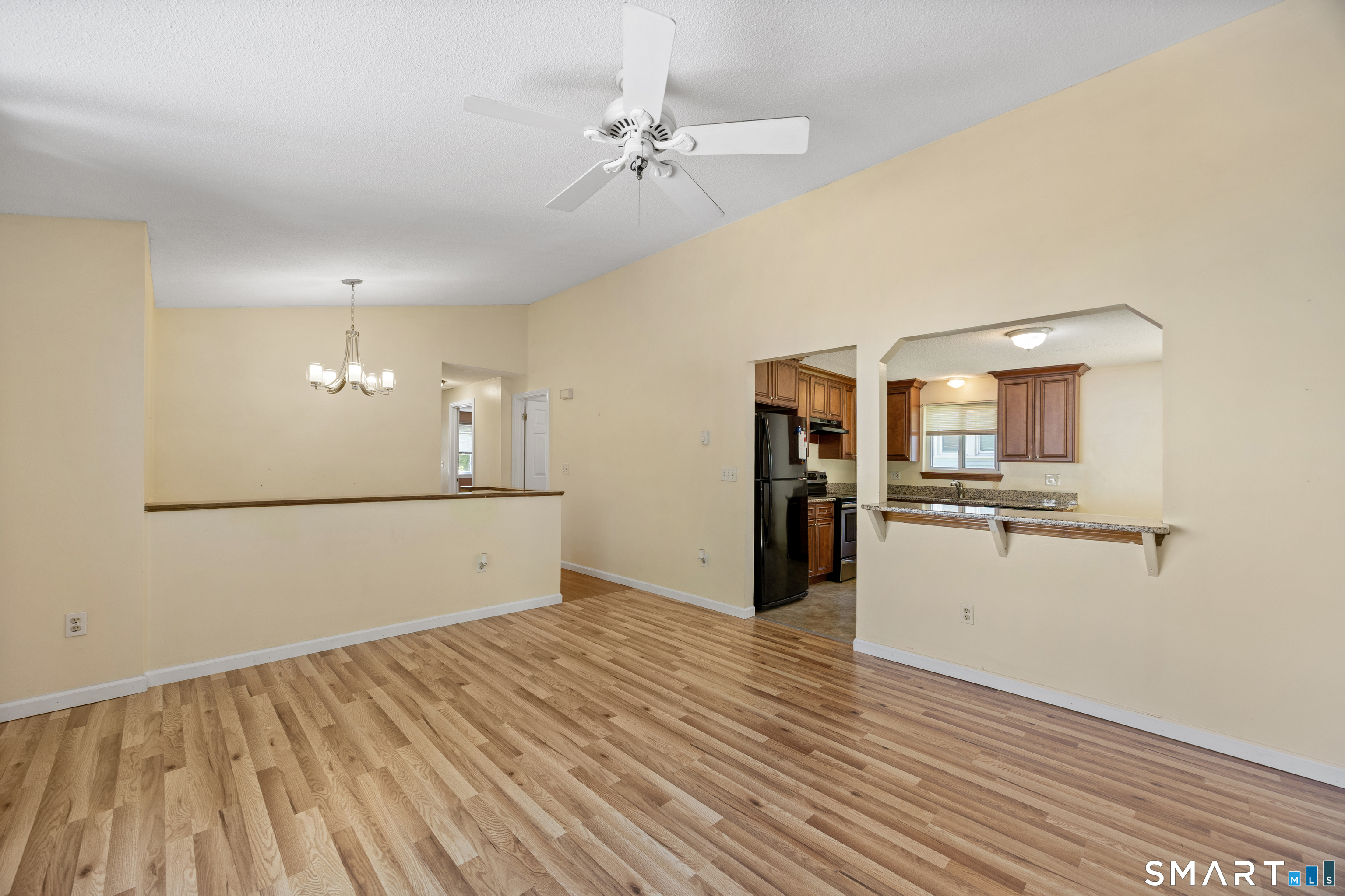 2743 East Main Street Waterbury CT 06705