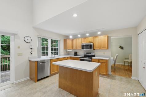 175 Rolling Green Middletown CT 06457