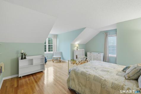 175 Rolling Green Middletown CT 06457