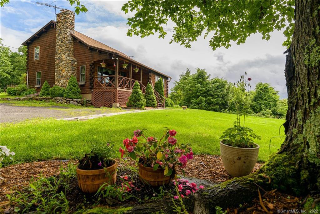 508 East Flat Hill Road Southbury CT 06488